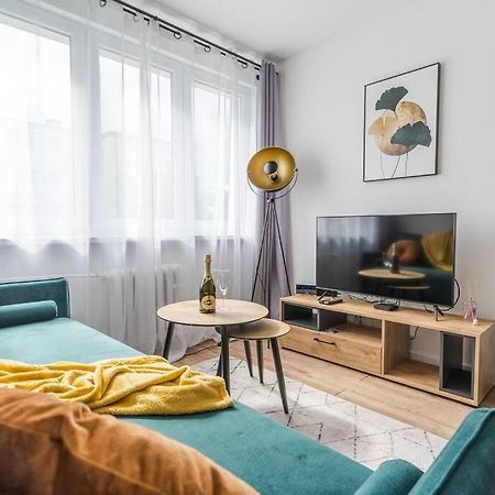 Uroczy Apartament 2 Pokoje - 10 Min Do Morza! Gdaňsk Exteriér fotografie